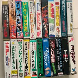 22 Nintendo Super Famicom games + controller
