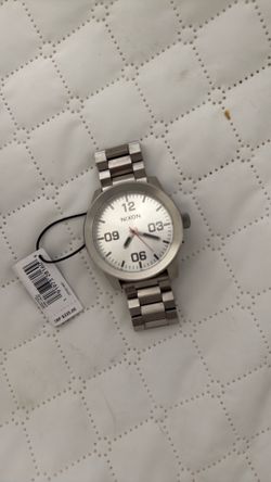 Men’s Nixon watch corporal SS whit silver