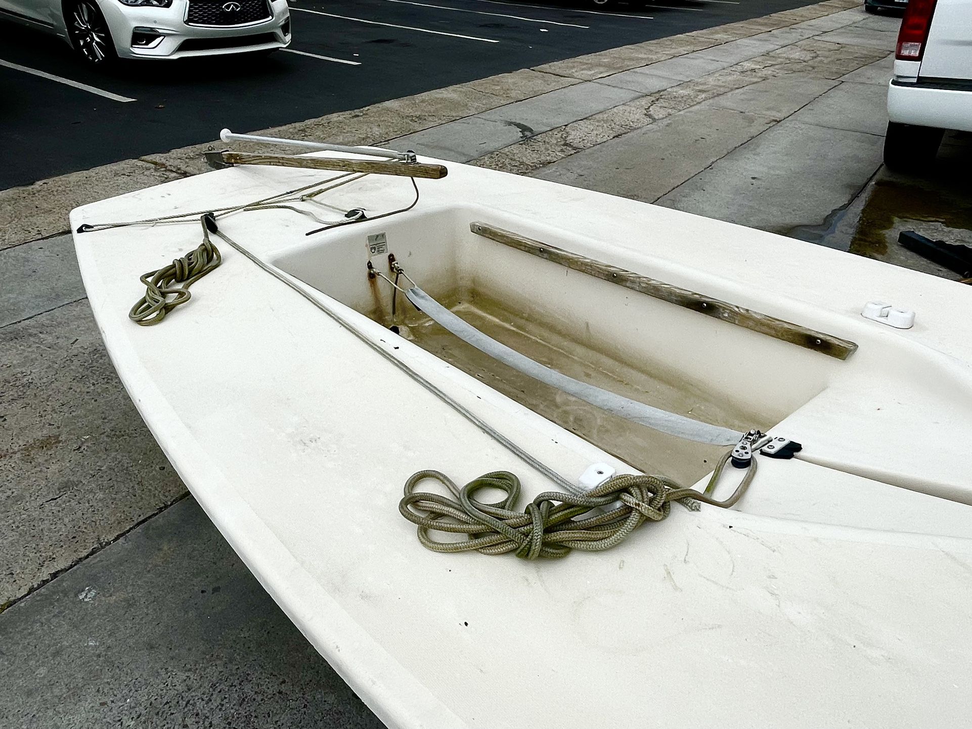 Laser Sailboat Sailing Skiff White Crispy Sail Ready To Sail Cheap for