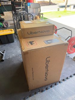 LiberNovo Omni Gen Dynamic Ergonomic Chair in black