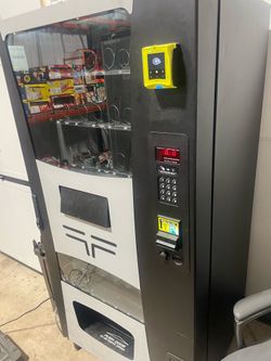 Good Combo Vending Machine