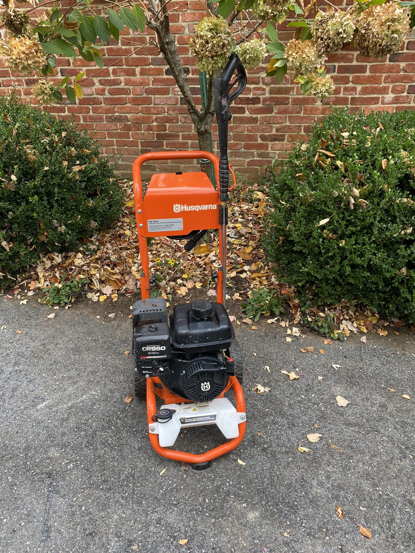 Husqvarna PW3200 Pressure Washer for Sale in Olney, MD OfferUp