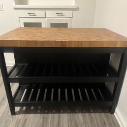 Vadholma Kitchen Island (Black/Oak)