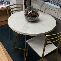 Stylish Mable Styled Kitchen Table With Gold Accents For Sale In East Dayton 