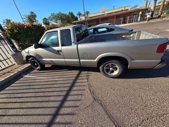 2000 Chevy s10, open to offers 180k
