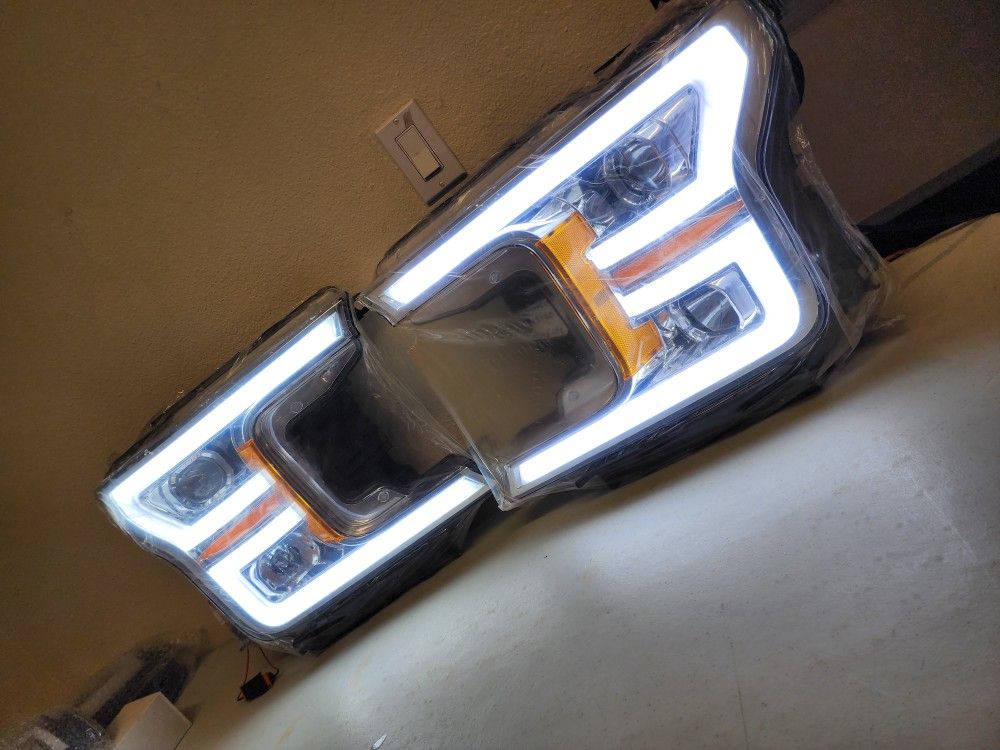 FORD F150 HEADLIGHTS