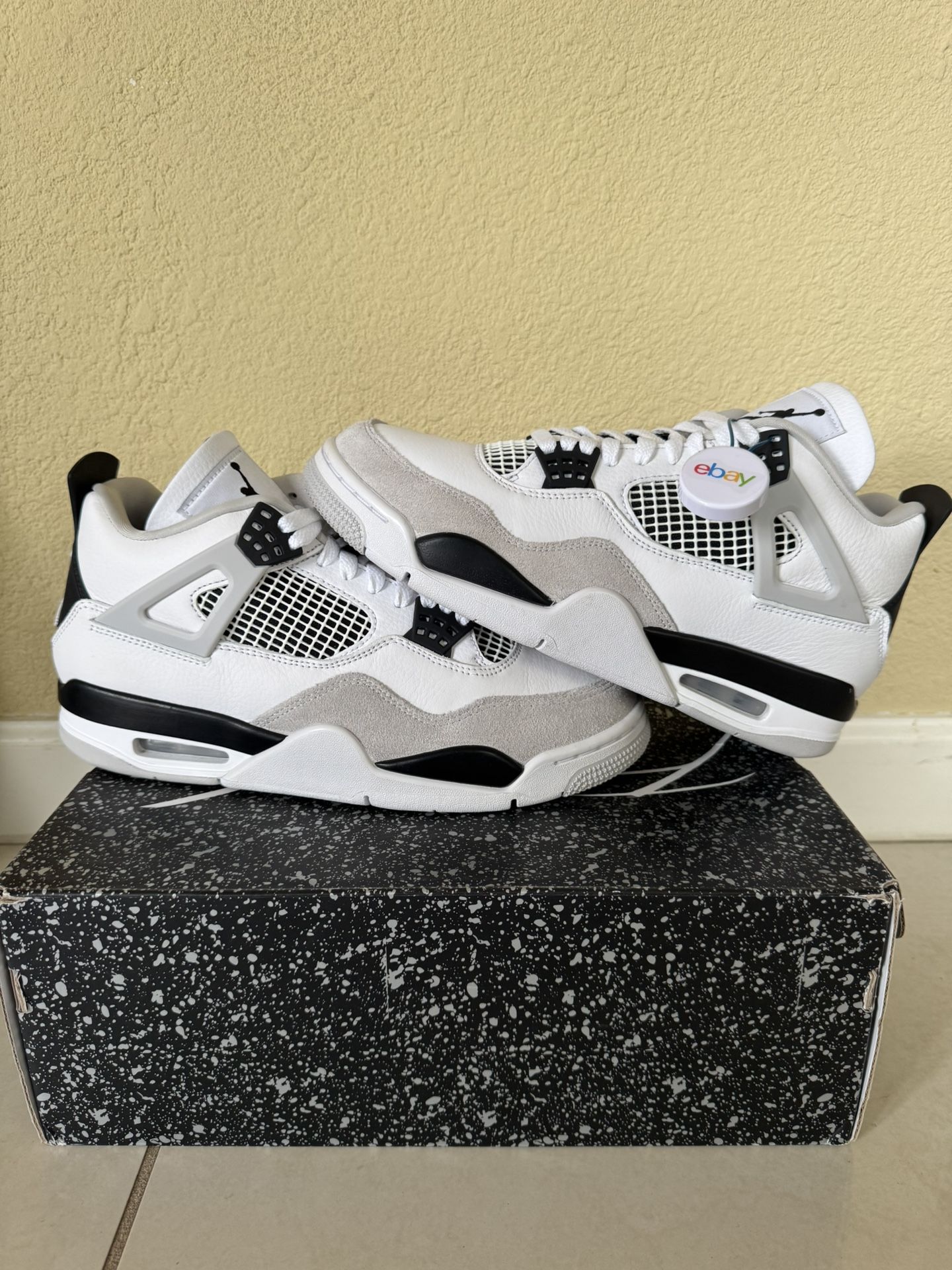 Air Jordan 4 Retro Military Black