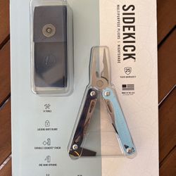 New Multitool LEATHERMAN Sidekick W/Sheath