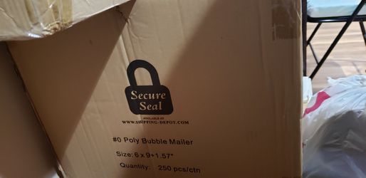 #0 poly bubble mailer, qty.250, size 6"x9"