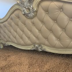 6 Piece King Size Bedroom Set 