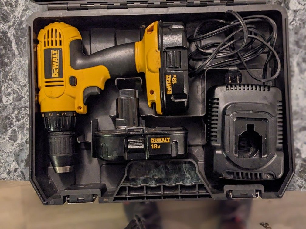 DEWALT Cordless Drill,