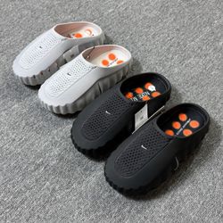 Nike Kind Slides