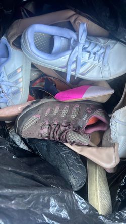 Lot women shoes . Mix sizes