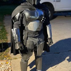 Mandalorian cosplay