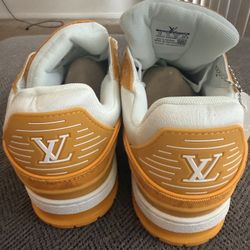 🔥 BRAND NEW FASHION SNEAKERS 🔥 Size 45 Brand new, never used Stylish and comfortable