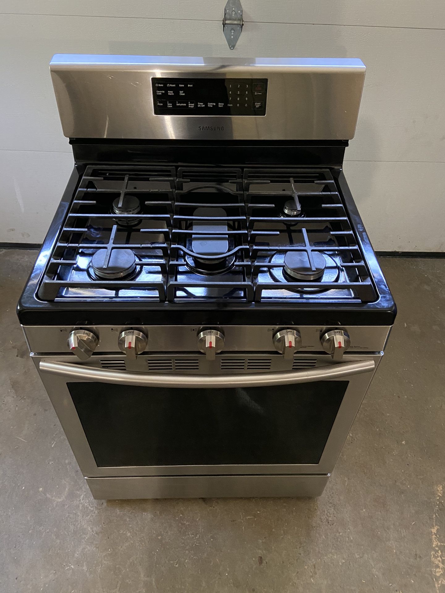 Like New Samsung 5 Burner Stainless Steel Gas Stove