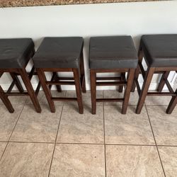 Set of 4 Counter Height Bar Stools