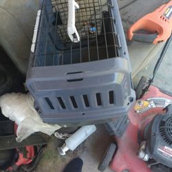 Small Gage For A Cat Or Dog. 