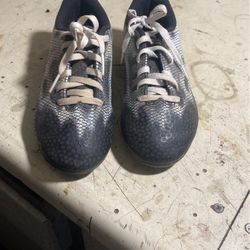 Boy Or Girls Young Soccer Cleats