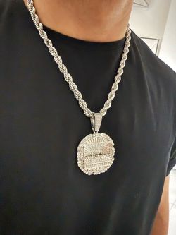 Silver chain and pendent