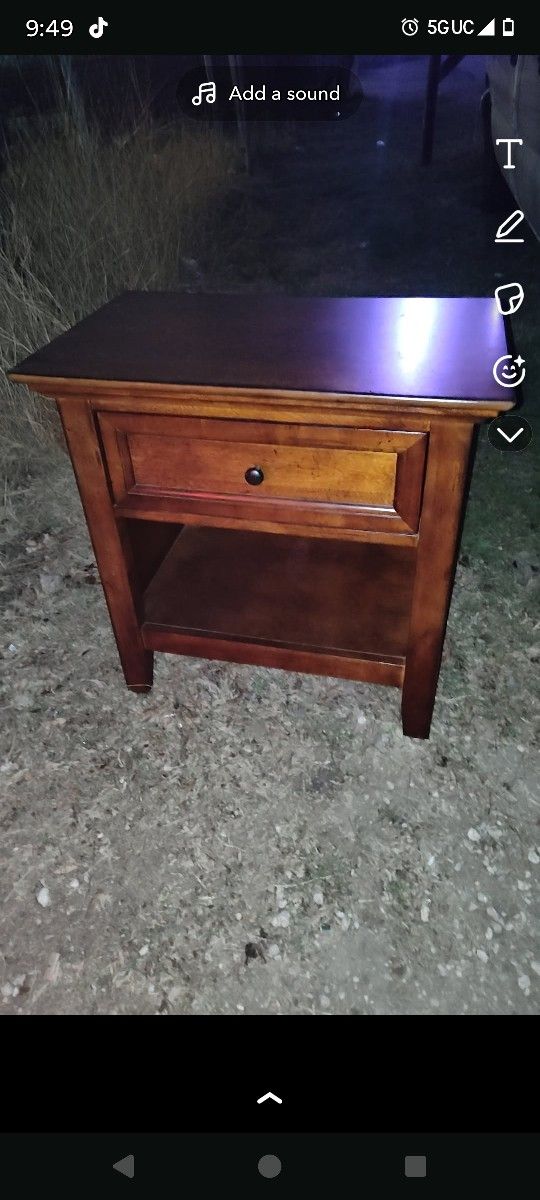 Nightstands $300 Obo Like New