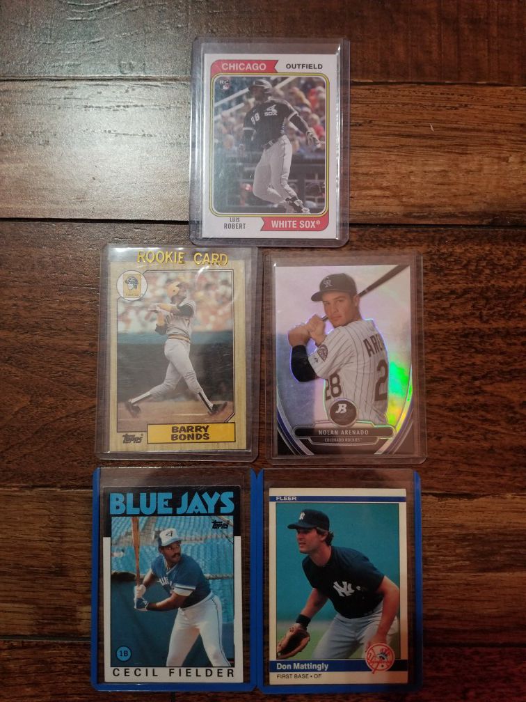5 Card Baseball Rookie lot featuring 2020 Archives Luis Robert.
