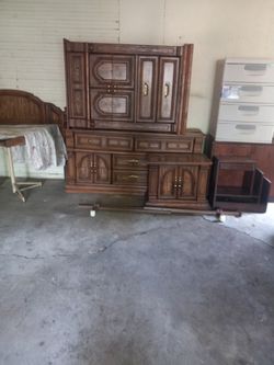 Vintage Bed Room Set Queen Bed Nice