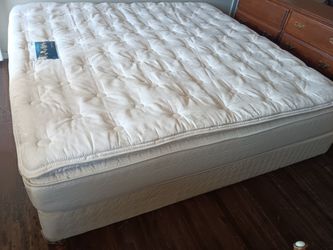 King-Size Mattress & Boxspring With Free Delivery!