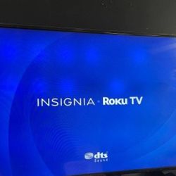 Insignia NS-39DR510NA17 39 inch LED HD TV Roku Smart TV 1080 