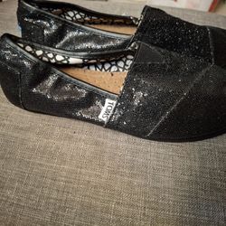 TOMS Shiny Beautiful Dressy Shoes For Girls