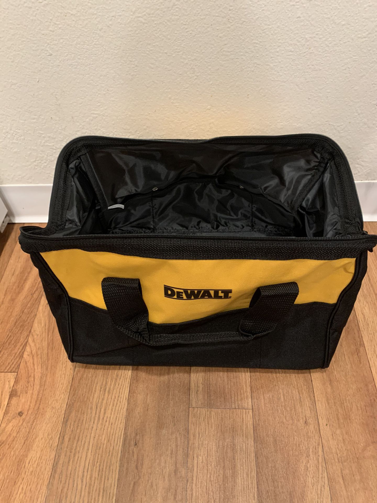 Dewalt tool bag. Medium size. $20 firm on price