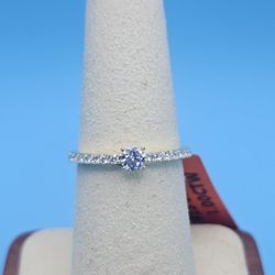✨ Moissanite Solitaire Ring – Size 7 (S925) ✨