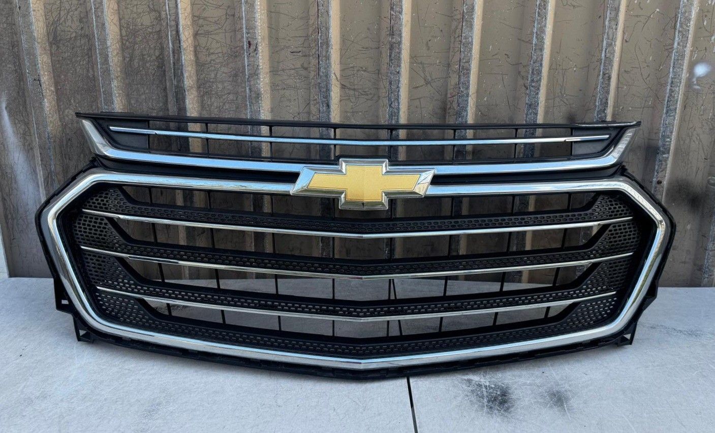 2018-2021 Chevy Traverse Front Grille OEM