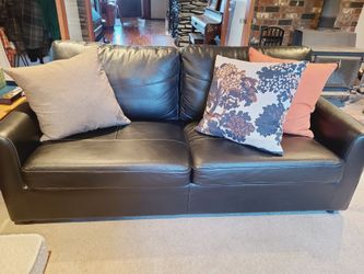Genuine Black Leather Sleeper Sofa / Hide-a-Bed – NEW Mattress!