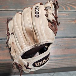 Wilson A2000 Baseball Glove