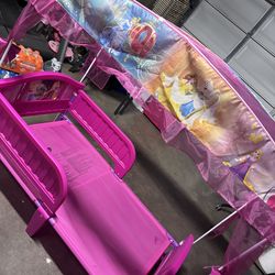 Toddler bed. MATRESS NOT INCLUDED