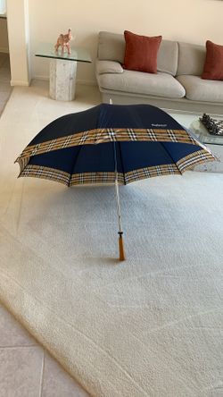 NEW Large Burberry Umbrella. Never Used. Brand New