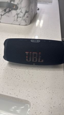 JBL Charge 5 Speaker