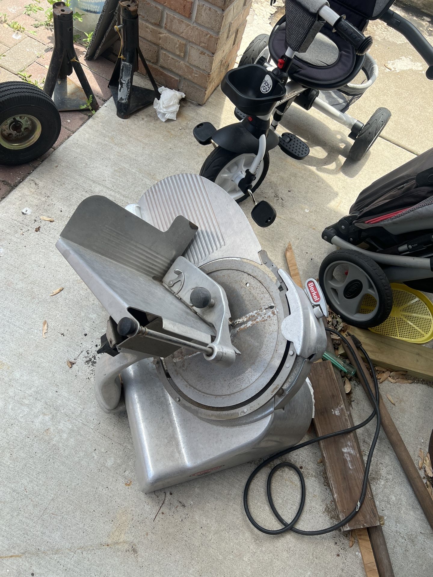 Meat Cutter
