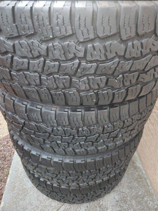 4 TIRES 235/65R17