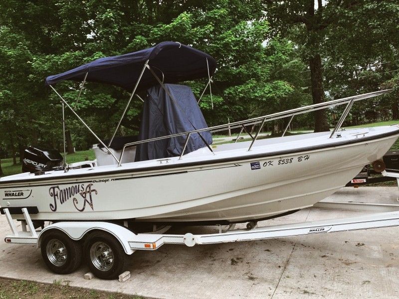 1996 Boston Whaler Outrage 19