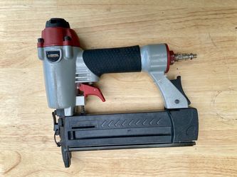 Central Pneumatic 18 Gauge 2-in-1 Air Nailer Stapler Model 64269 Tested and Working