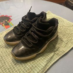 Jordan 11s
