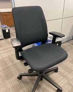 Steelcase Amia chair