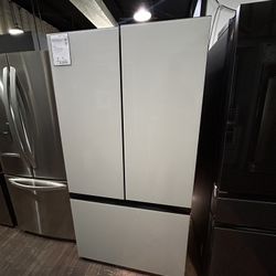Samsung Bespoke 30cu.ft White Glass Refrigerator 