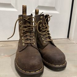 Dr. Marten Boots Women’s size 7