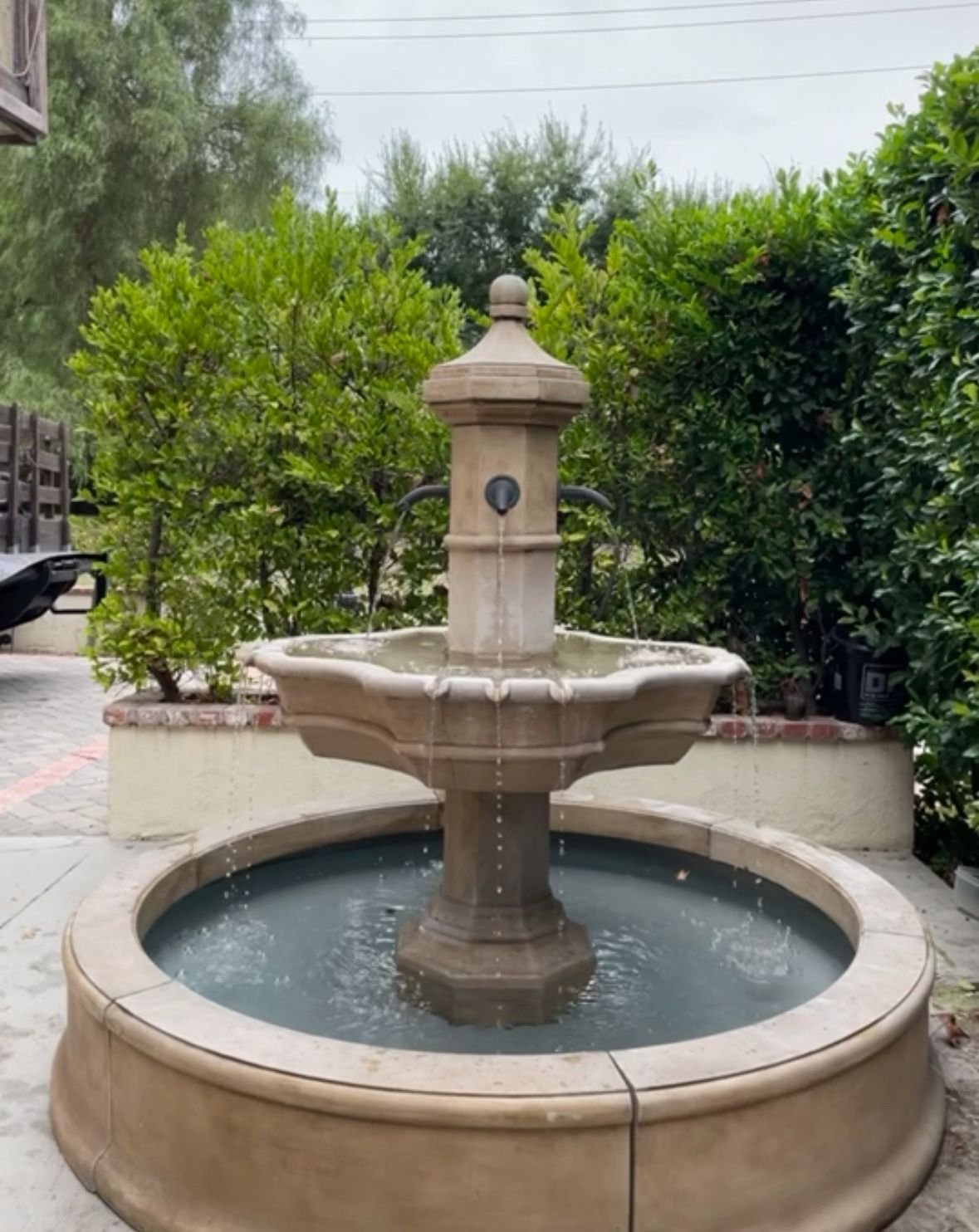 Beautiful Large Outdoor Garden Fountain 8x6