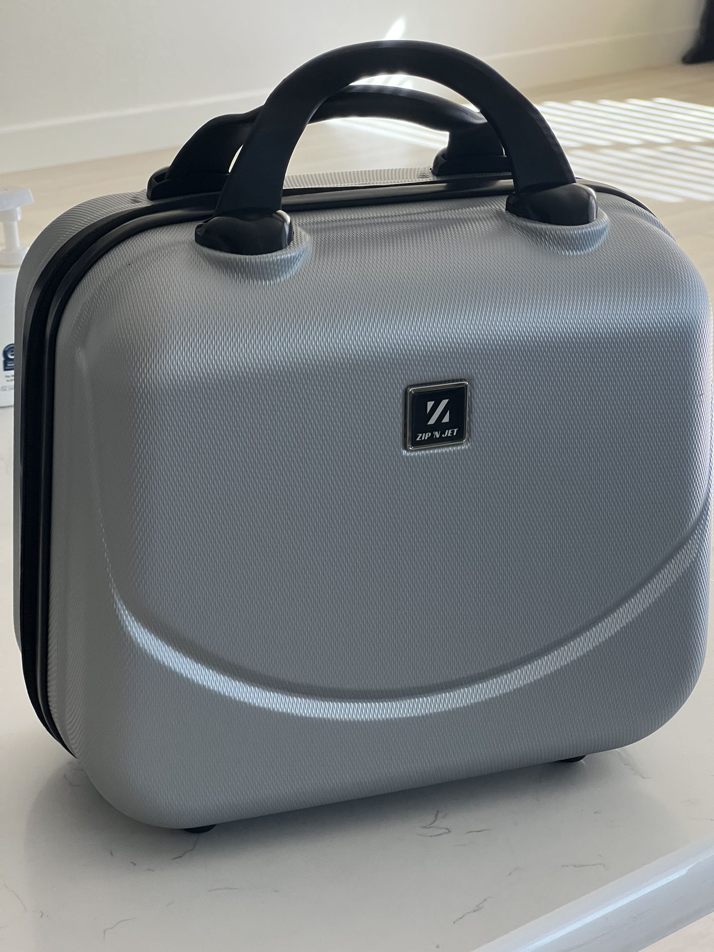 Zip ‘ N Jet 13 Inch Hard shell Suitcase