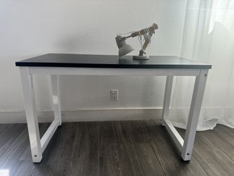 DESK AND LAMP 