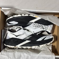 Men HOKA running shoes